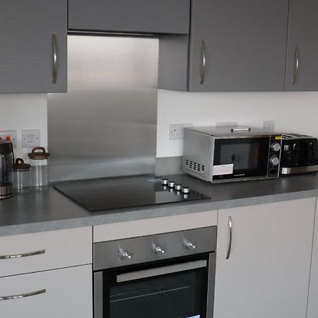 Luxurious City View Apartment In Salford Манчестер Экстерьер фото